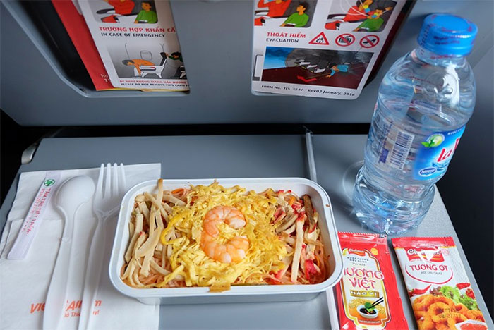 Bay cùng Vietjet - Đặt trước suất ăn được giảm tới 40%