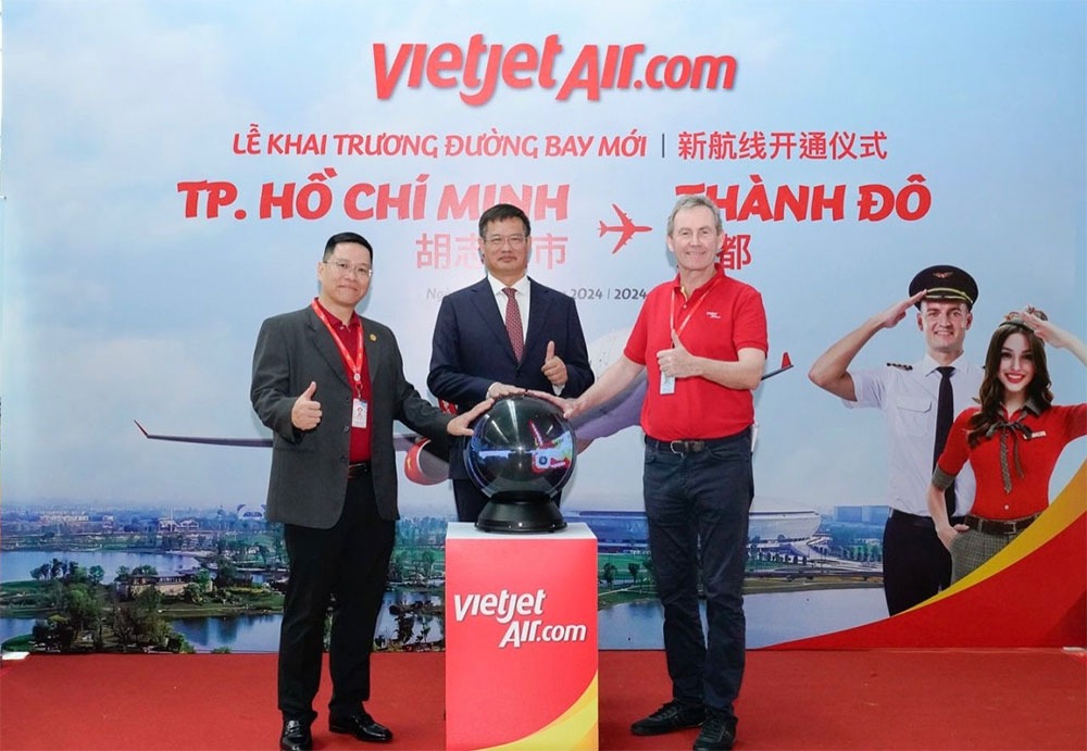 Vietjet chính thức khai trương đường bay TpHCM - Thành Đô