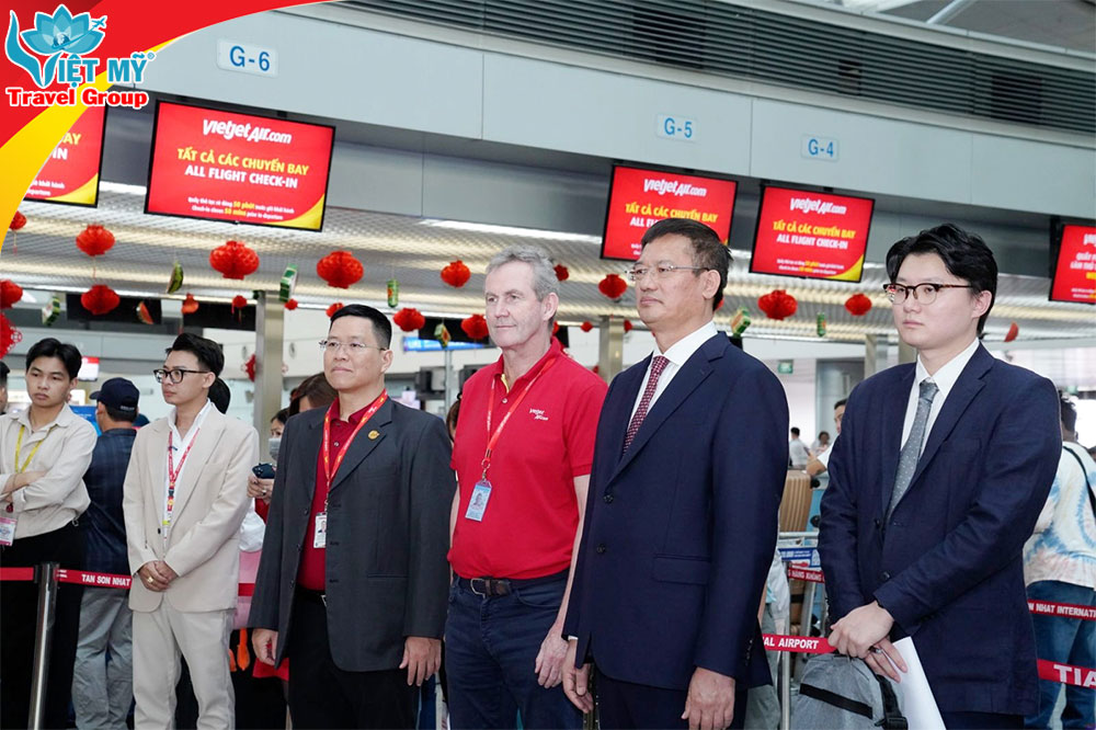 Vietjet chính thức khai trương đường bay TpHCM - Thành Đô